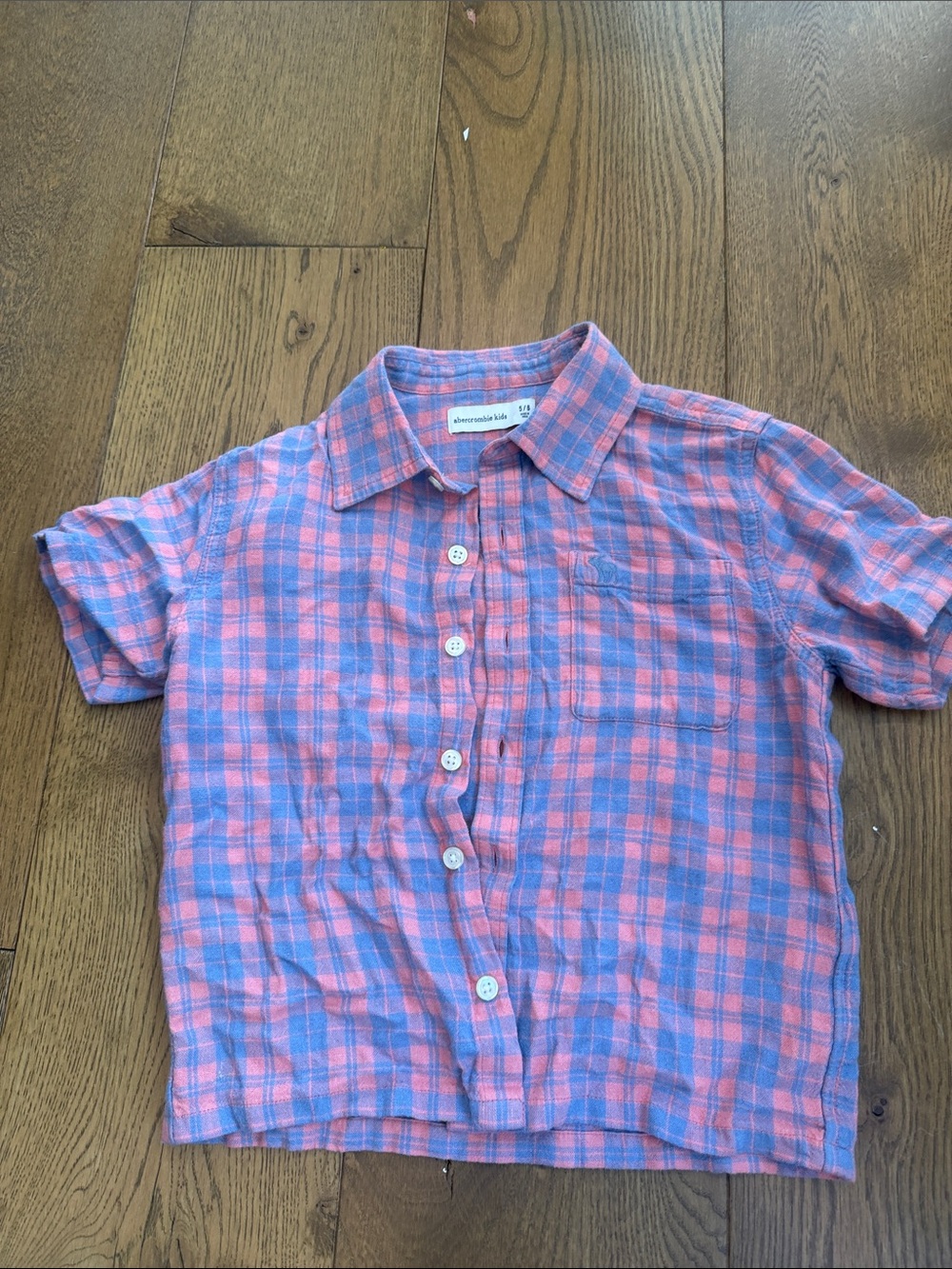 Boys abercrombie kids coral pink and blue plaid short sleeve button-down - 5/6